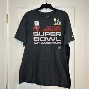 Nike Tampa Bay Buccaneers Super Bowl Champions Tshirt New